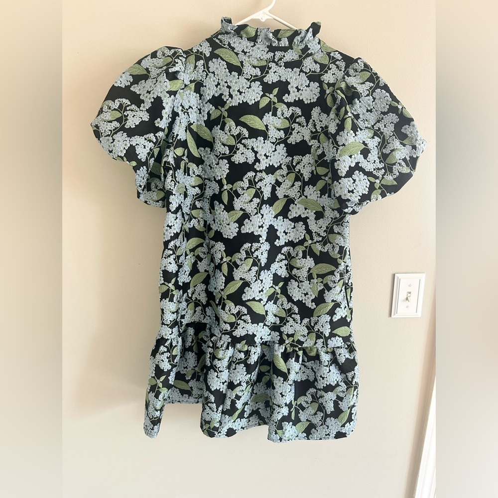 Entre Black Floral Ruffle detail dress with hydrangea brocade Large - Picture 5 of 9